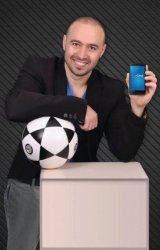 فلسطيني يتأهل لمسابقة عالمية بعد أن رفضته 35 شركة عربية